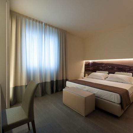 Villa Del Poggio Prosecco Bike Hotel San Pietro Di Feletto Bagian luar foto