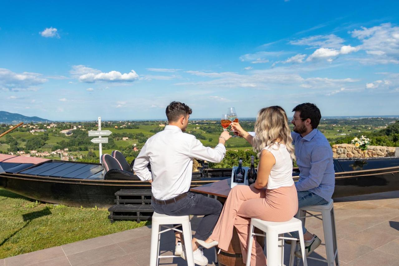 Villa Del Poggio Prosecco Bike Hotel San Pietro Di Feletto Bagian luar foto